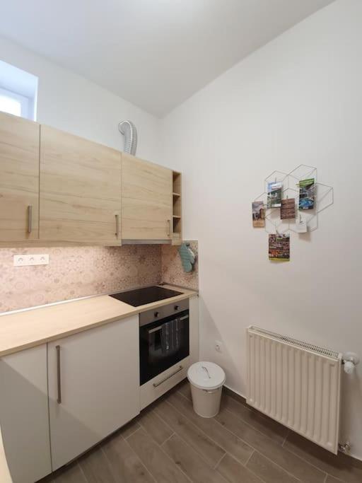 Andrea Apartman Miskolc Belvarosaban Bagian luar foto