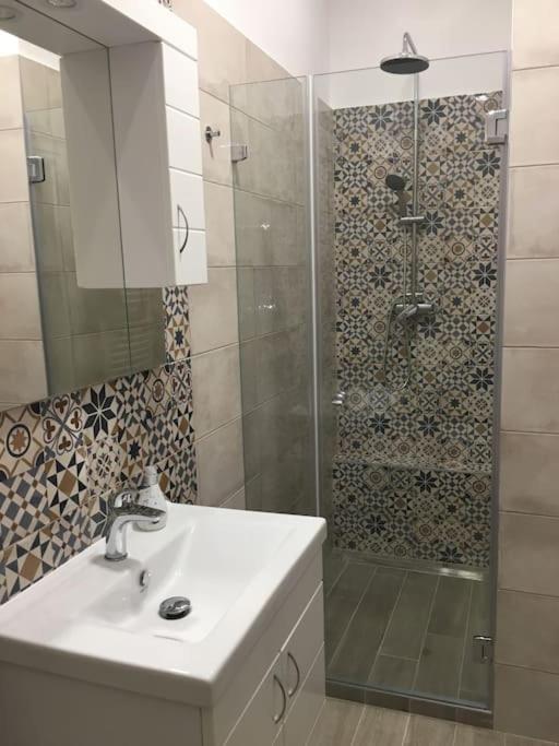 Andrea Apartman Miskolc Belvarosaban Bagian luar foto
