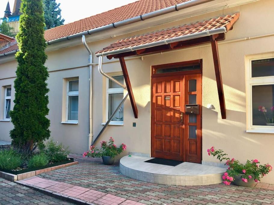 Andrea Apartman Miskolc Belvarosaban Bagian luar foto